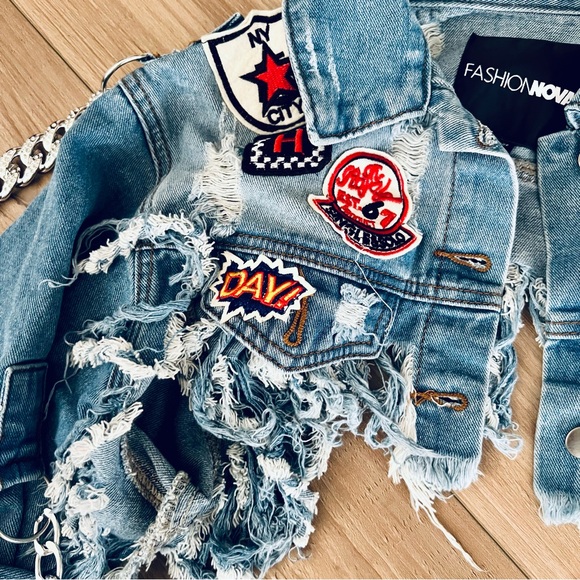 Fashion Nova Patch & Chain Jacket - Picture 14 of 14